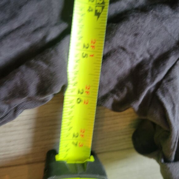 Torrid Skull Graphic Black T-Shirt With Cutout Neckline Slim Fit Womens Size 4 1 - Picture 7 of 7